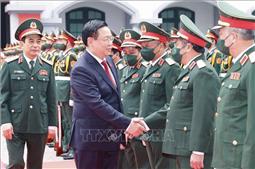 Chủ tịch Quốc hội Vương Đình Huệ thăm, làm việc tại Tổng cục II